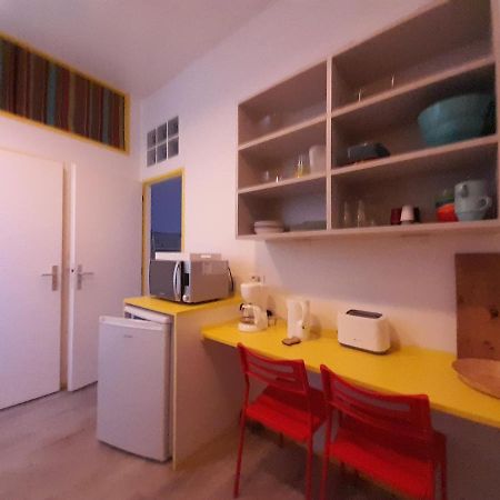 Residence Les Volets Bleus: Studio De 30 M² Classe 2 * Rochefort  Kültér fotó