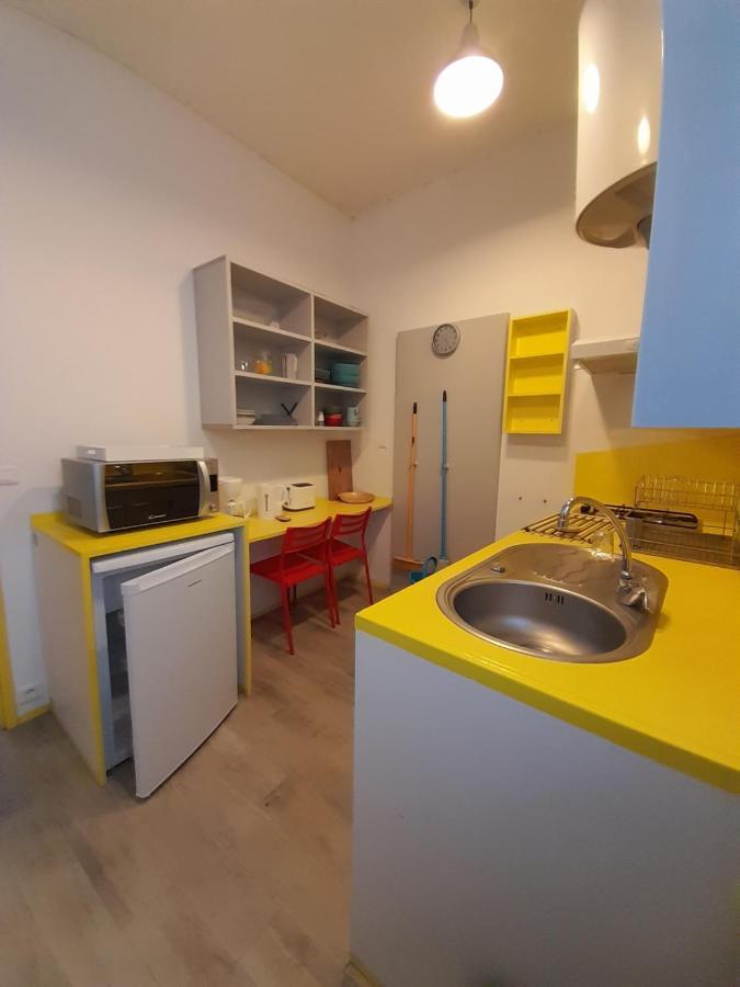 Residence Les Volets Bleus: Studio De 30 M² Classe 2 * Rochefort  Kültér fotó