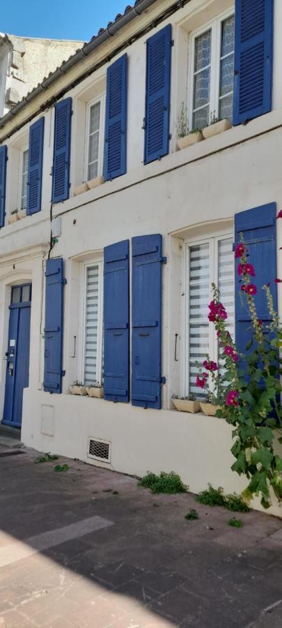 Residence Les Volets Bleus: Studio De 30 M² Classe 2 * Rochefort  Kültér fotó